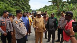 Peduli Korban Banjir, Polres Nabire Salurkan 50 Paket Sembako di Kampung Wanggar Pantai