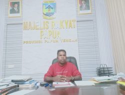 Ketua MRP Papua Tengah Meminta Gubernur Jadi Dosen Terbang untuk Perkuat Kehadiran Pemerintah di Semua Kabupaten